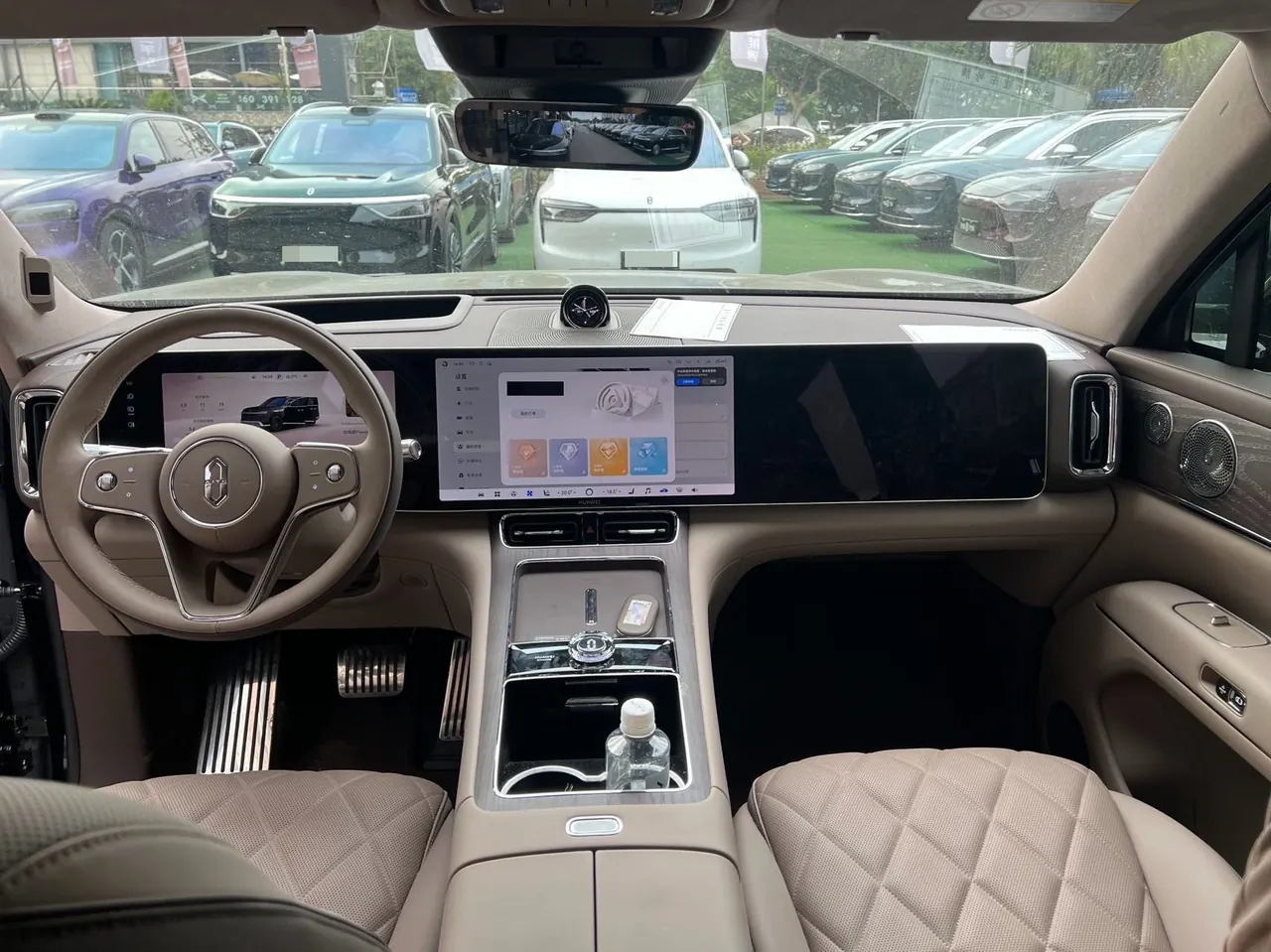 AITO 2026 AITO M9 extended range Max version 6 automatic gear 6