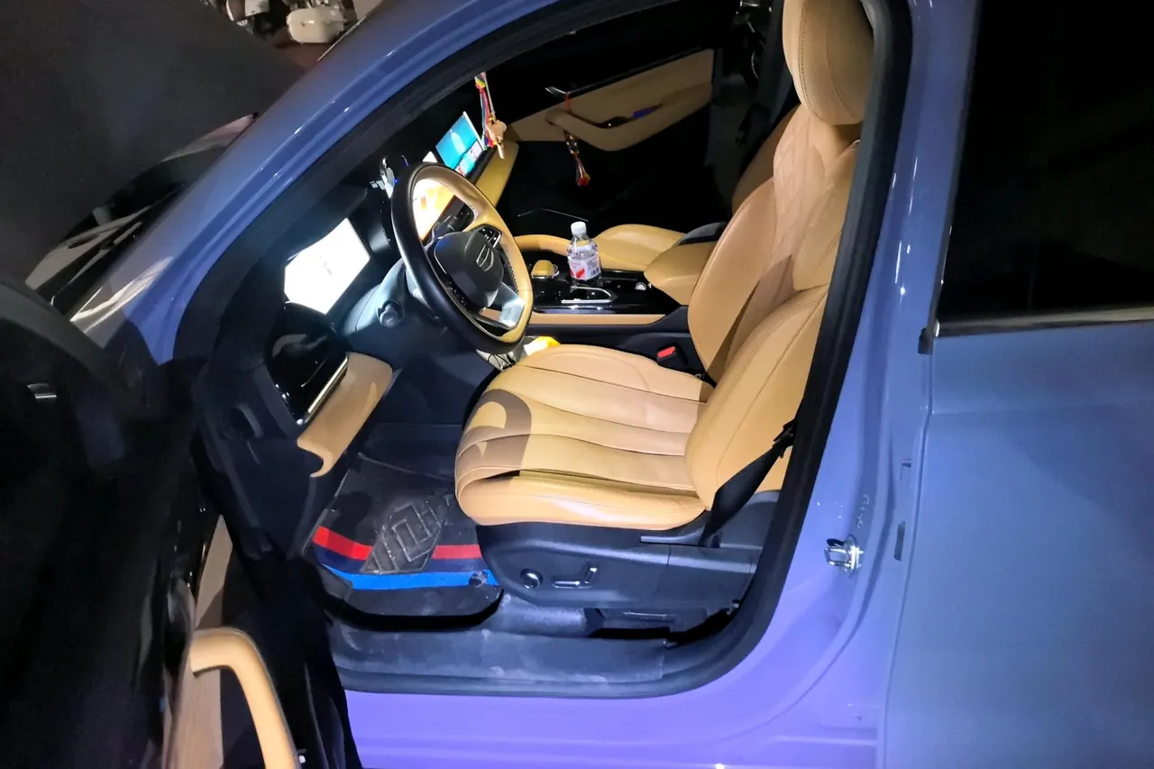 Geely 2022 XingyueL (Monjaro) Hi P 1.5T Flagship Automatic Gear 4
