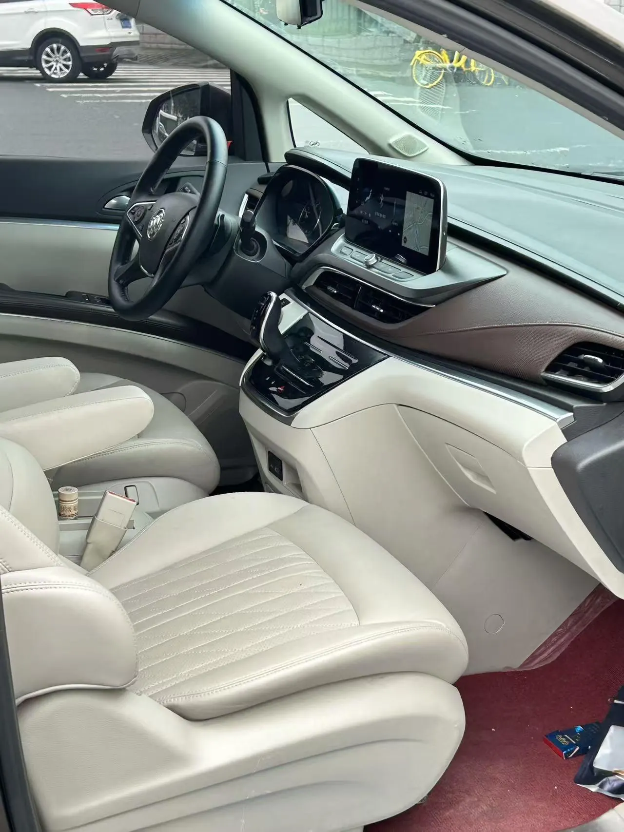 Buick 2021 GL8 Land Business Class 2.0T 652T Luxury Automatic Gear 5
