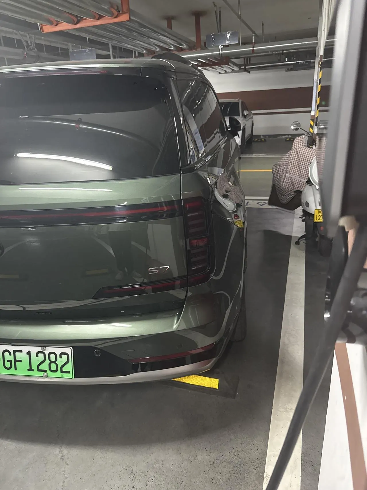 Chuanqi 2025 yearning for S7 1.5T 180km Ultra 4-wheel drive laser Radar version automatic gear 4