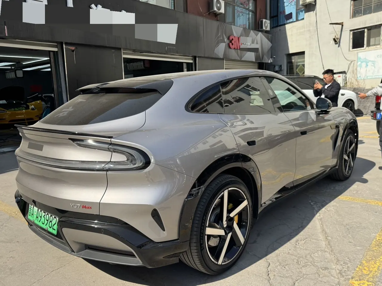MI 2025 YU7 Long Endurance High Performance Four-wheel Drive Max Edition Automatic Gear 5