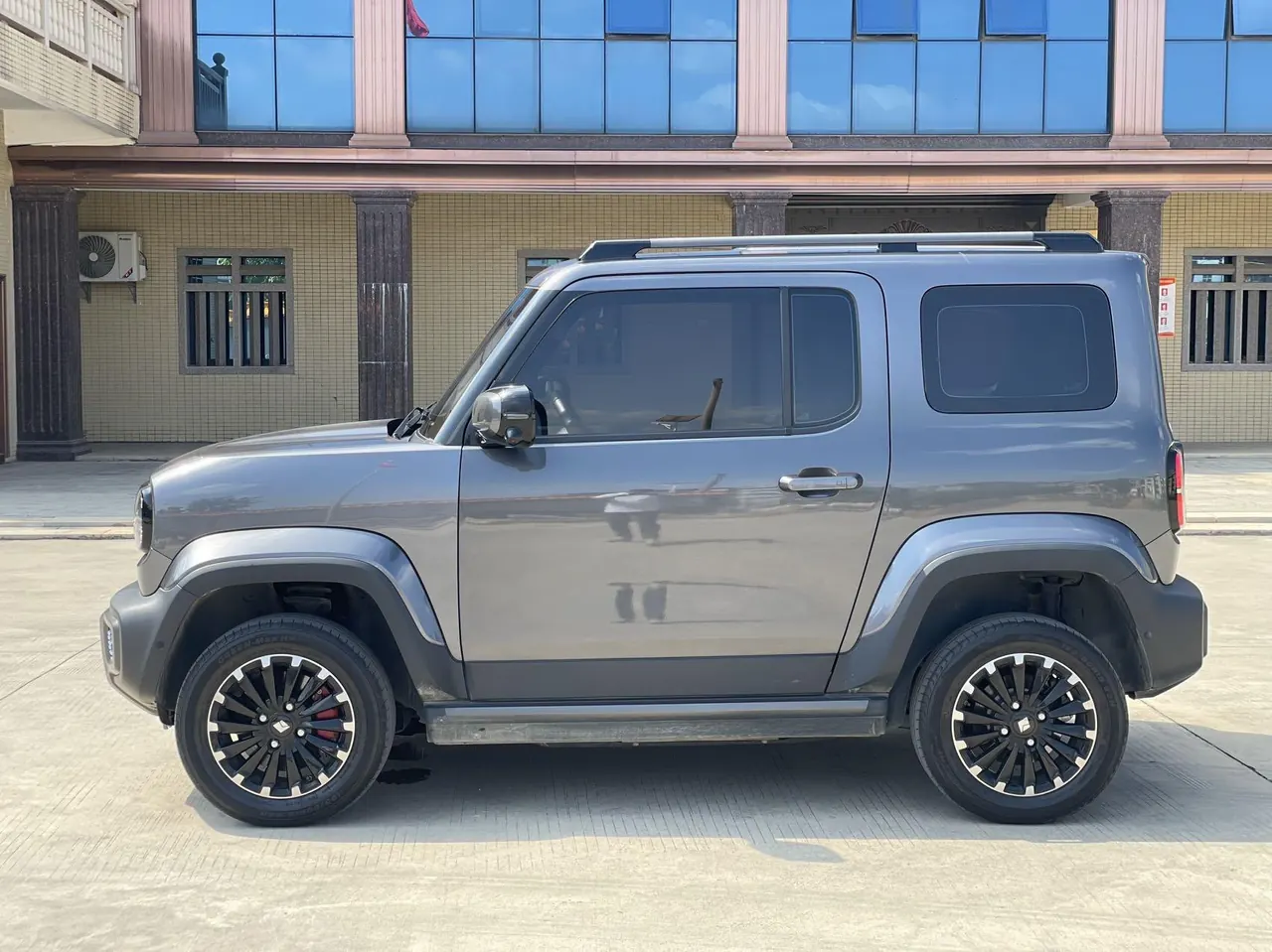 BaoJun 2023 Yueye Extreme Edition Automatic Transmission 3