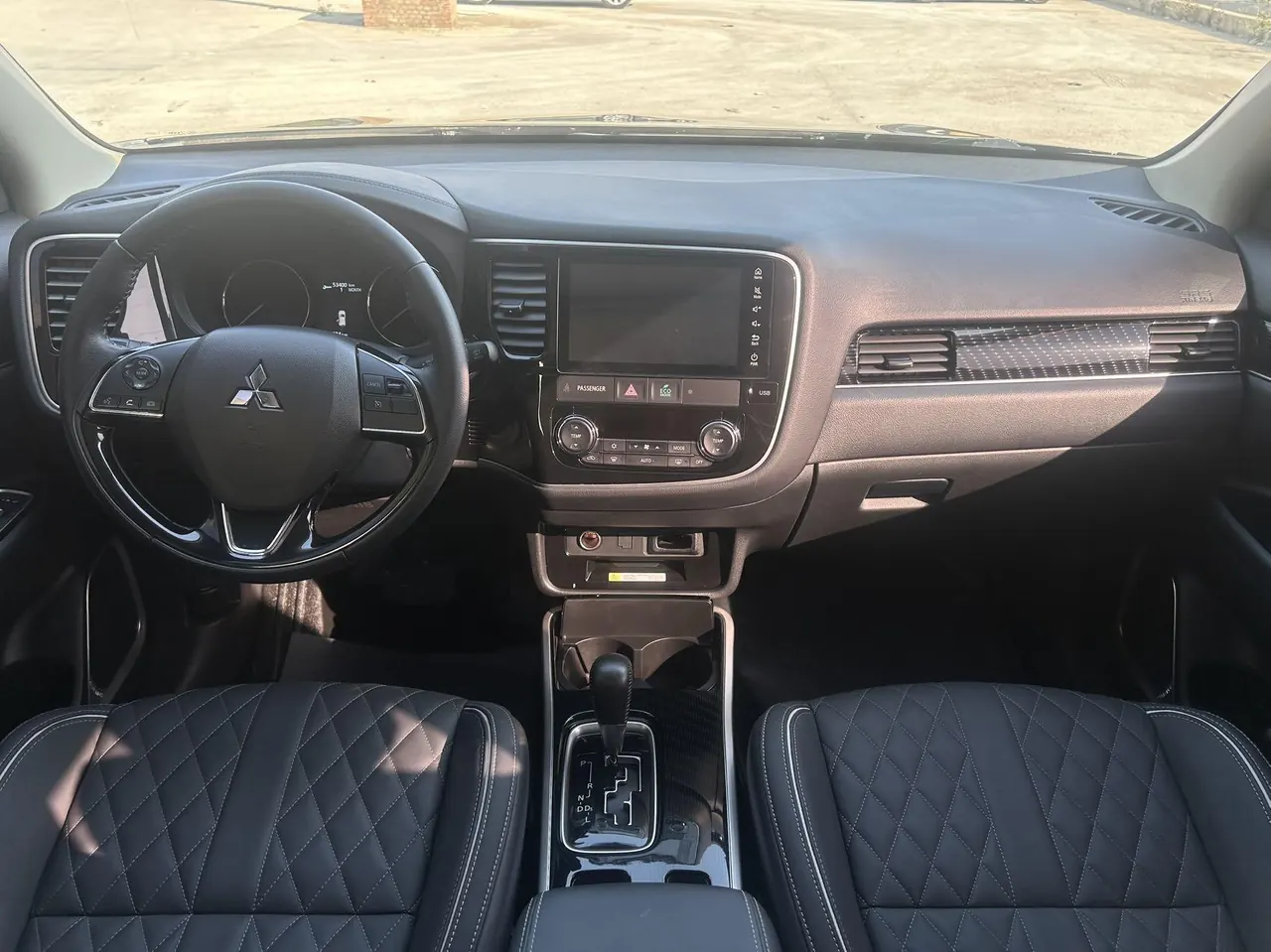 Mitsubishi 2021 Outlander 2.0 Stepless Two-Drive Enjoy Edition 5-seat Automatic Gear 9