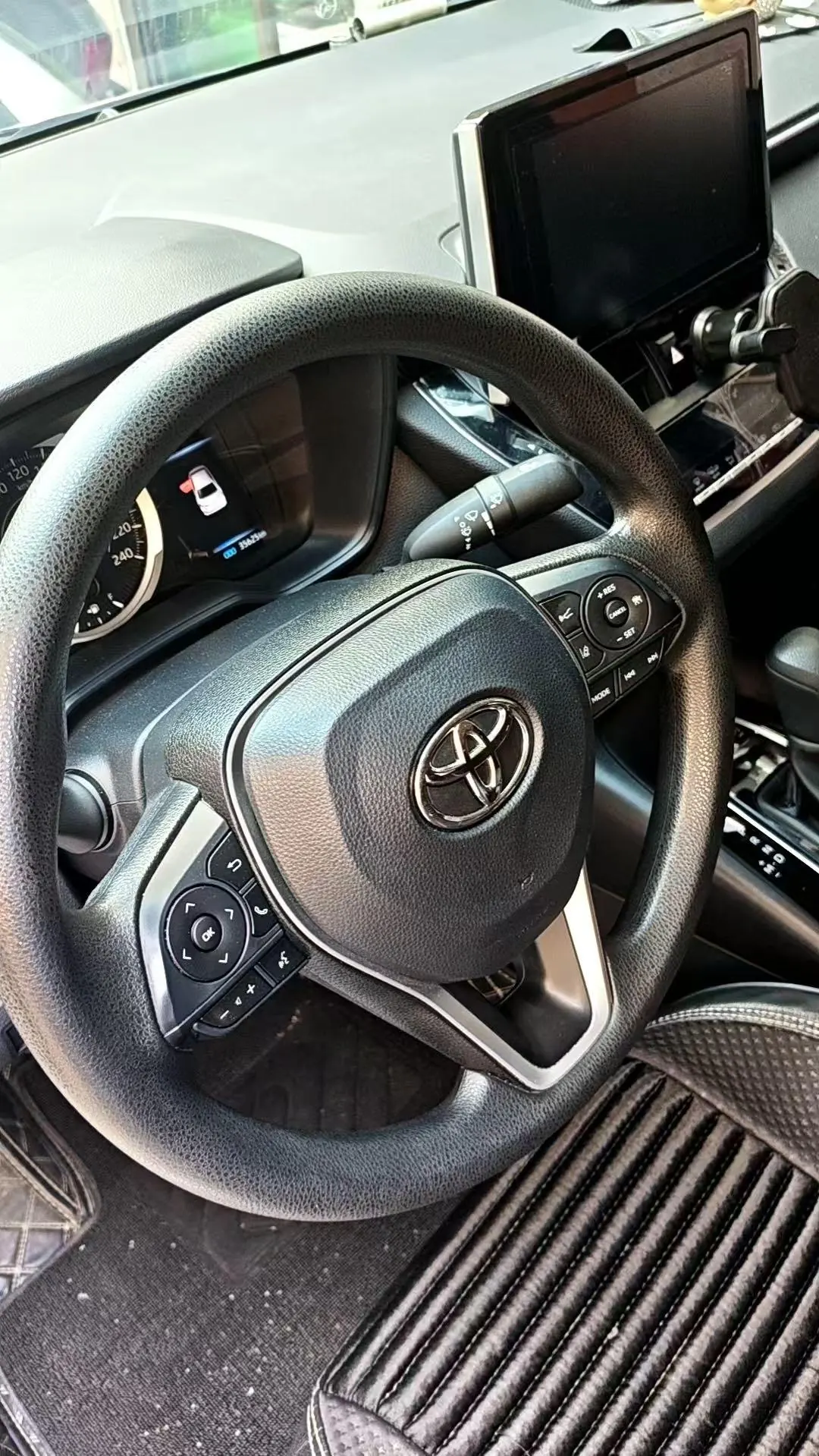 Toyota 2023 corolla 1.2T stepless elite version of automatic gear 3