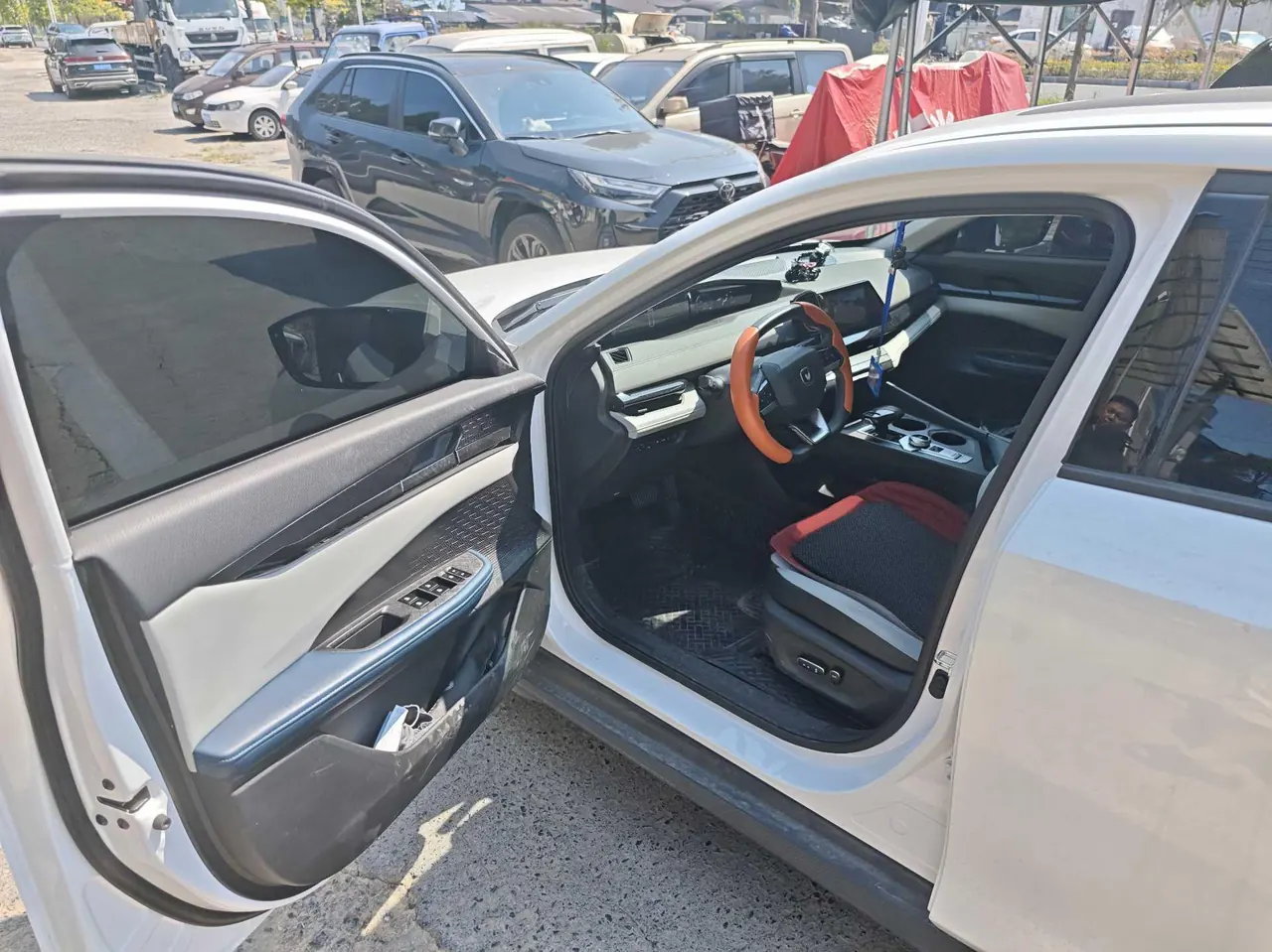 ChangAn 2023 UNI-V Smart Electric iDD 1.5T 113km Smart Fun (Fast Edition) Automatic Gear 2
