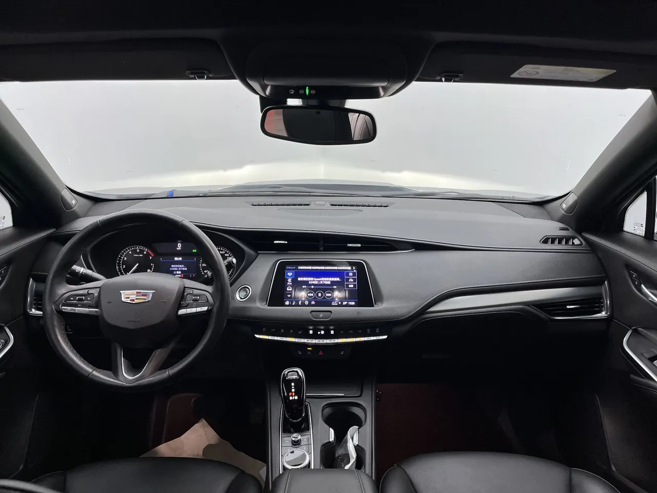 Cadillac 2021 XT4 2.0T 28T Two-Drive Leading Automatic Gear 5
