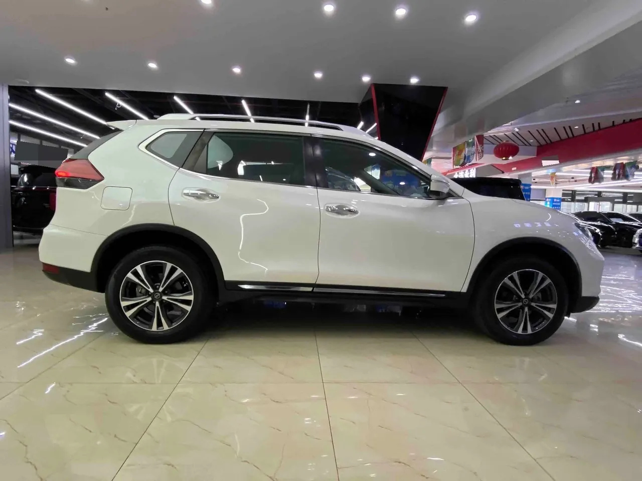 Nissan 2021 Qijun 2.5 stepless XL ITS four-wheel drive luxury pilot version automatic gear 4