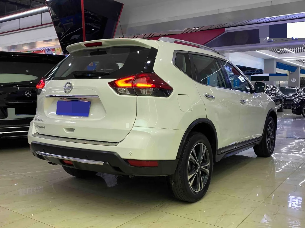 Nissan 2021 Qijun 2.5 stepless XL ITS four-wheel drive luxury pilot version automatic gear 6