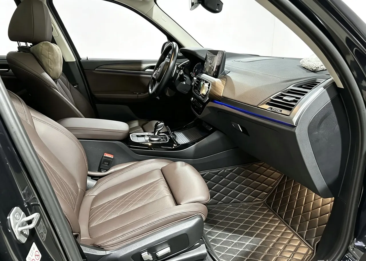 BMW 2023 X3 xDrive30i 2.0T Leading M Obsidian Night Suit Automatic Gear 6