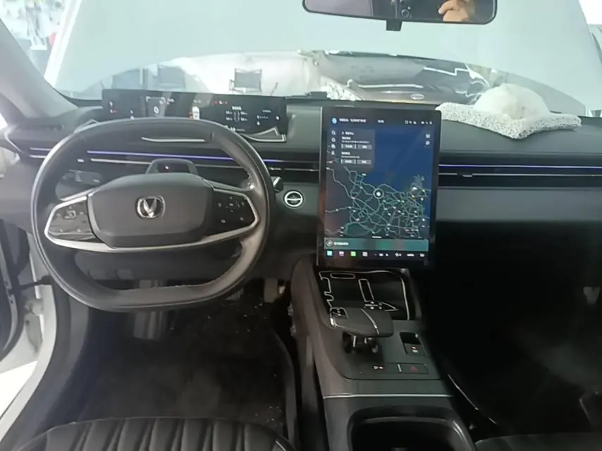 ChangAn 2023 Yida 1.5TGDI Blue Whale NE Flagship Automatic Gear 3