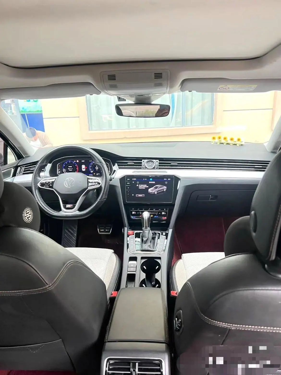 Volkswagen 2023 Magotan 2.0TSI 330TSI 2 million Commemorative Luxury Automatic Gear 4