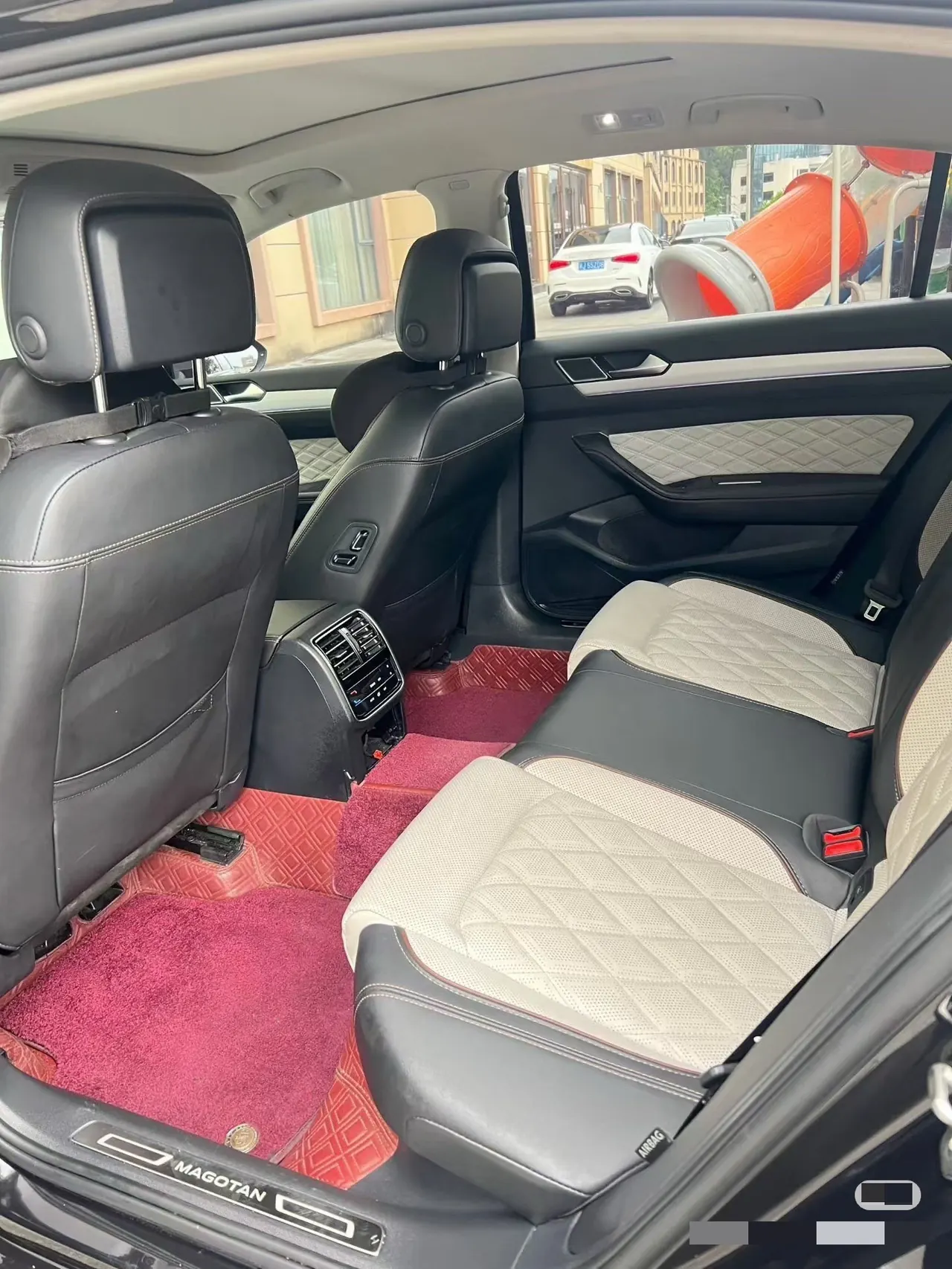 Volkswagen 2023 Magotan 2.0TSI 330TSI 2 million Commemorative Luxury Automatic Gear 5
