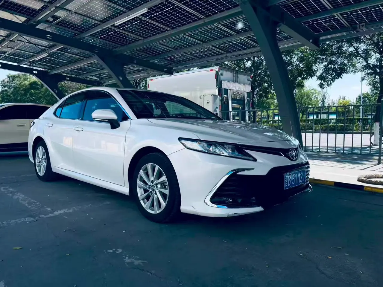 Toyota 2021 Camry 2.0G Stepless Deluxe Edition Automatic Gear 2