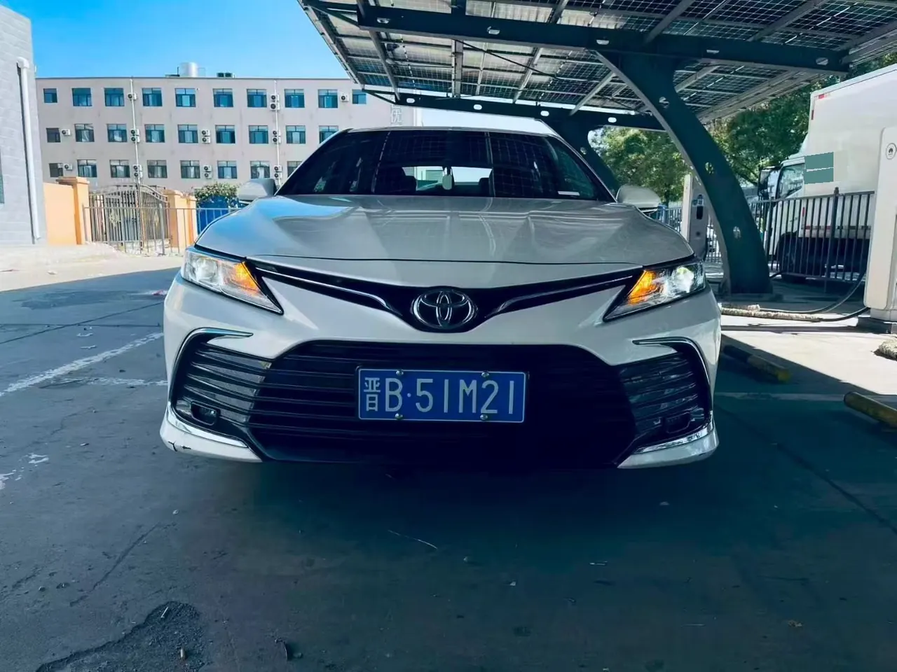 Toyota 2021 Camry 2.0G Stepless Deluxe Edition Automatic Gear 3