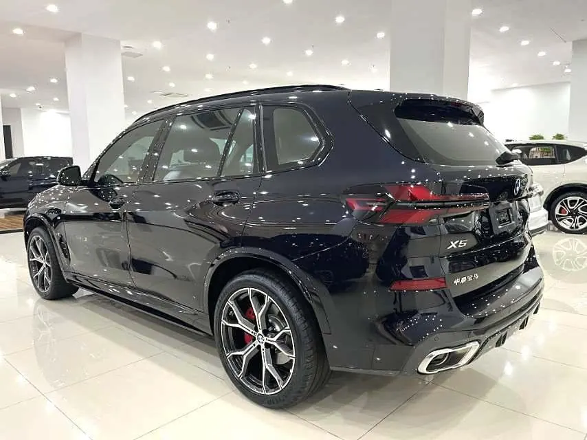 BMW 2026 X5 xDrive30Li 48V 2.0T exclusive m sports obsidian night suit automatic gear 7