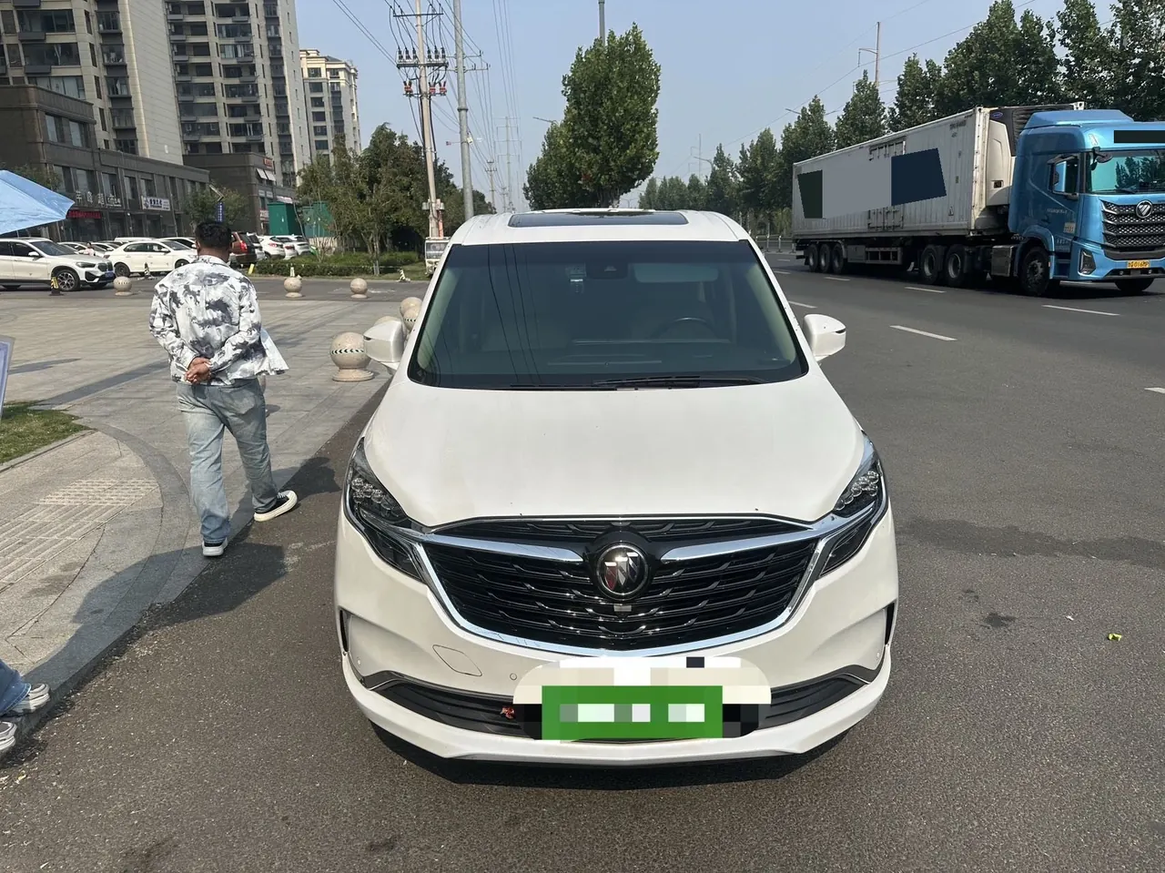 Buick 2022 GL8 ES Lu Zun 48V 2.0T 653T Exclusive Automatic Gear 2