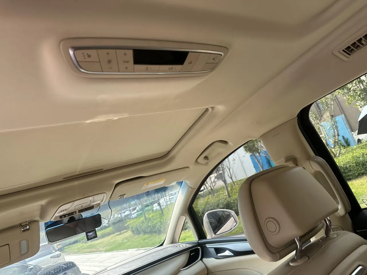 Buick 2022 GL8 ES Lu Zun 48V 2.0T 653T Exclusive Automatic Gear 6