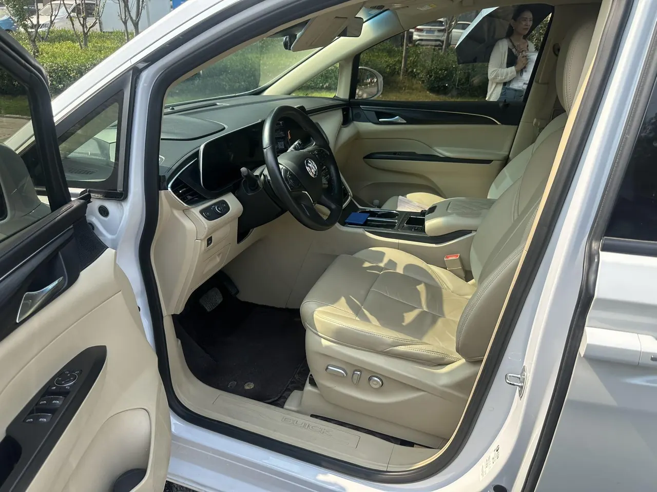 Buick 2022 GL8 ES Lu Zun 48V 2.0T 653T Exclusive Automatic Gear 7