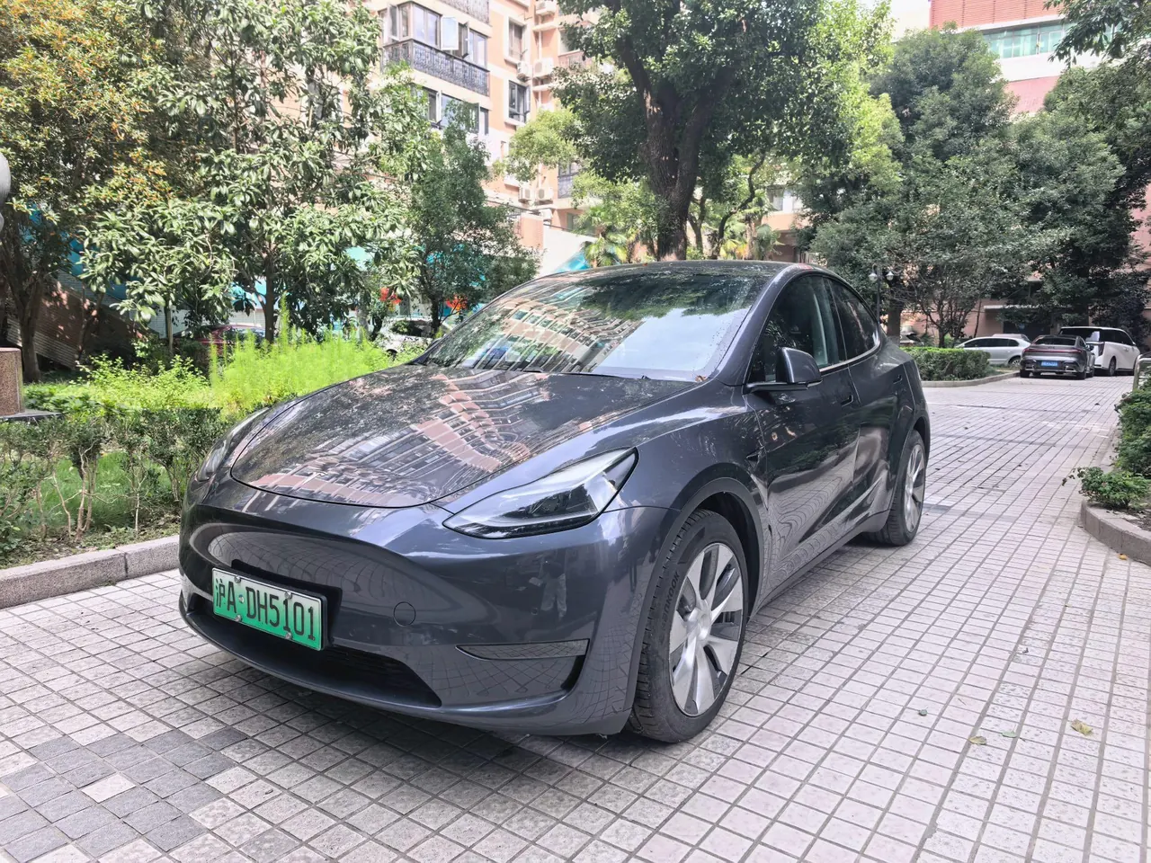 Tesla 2021 Model Y long endurance all-wheel drive version automatic transmission 2