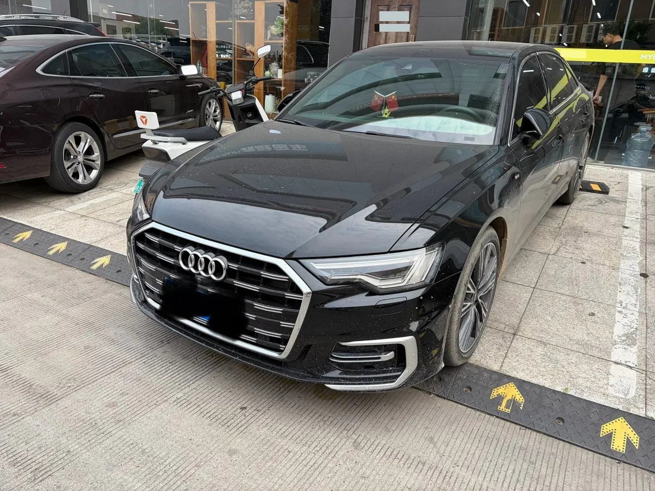 Open image lightbox: Audi 2024 A6L 2.0TFSI 45TFSI Selected Dynamic Automatic
