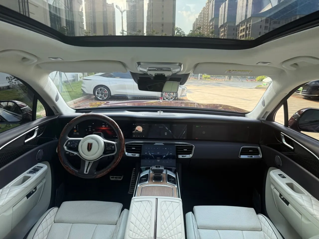 HongQi 2021 E-HS9 flag, collar 4 automatic gear 5