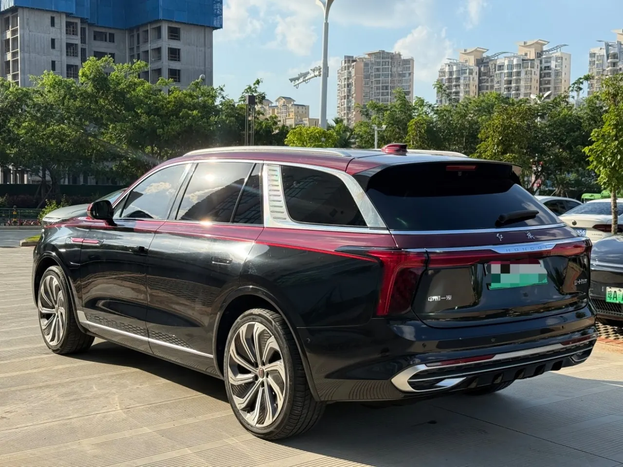 HongQi 2021 E-HS9 flag, collar 4 automatic gear 7