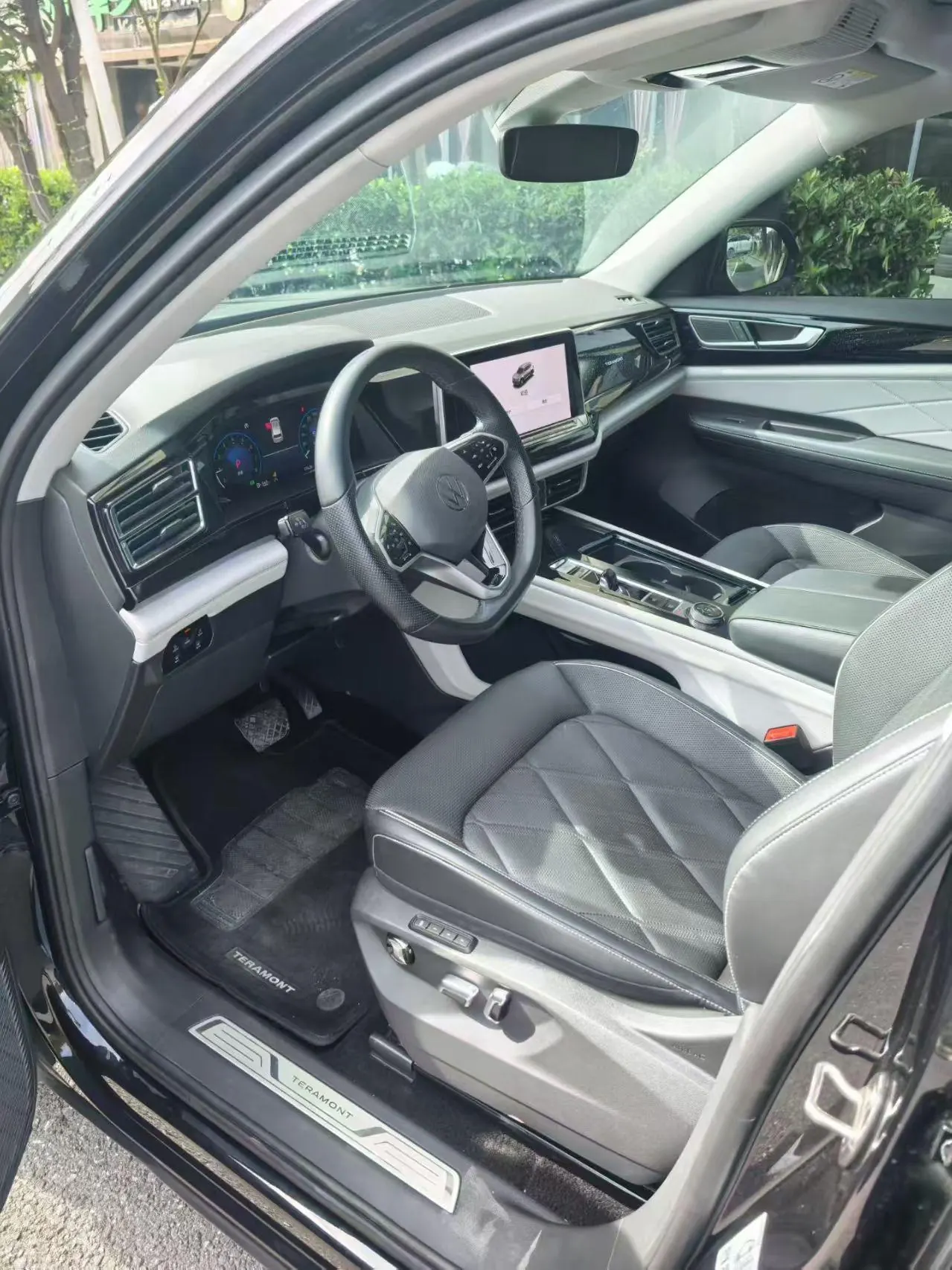 Volkswagen 2024 Tuang 2.0TSI 380TSI 4WD Respect Deluxe Automatic Transmission 4
