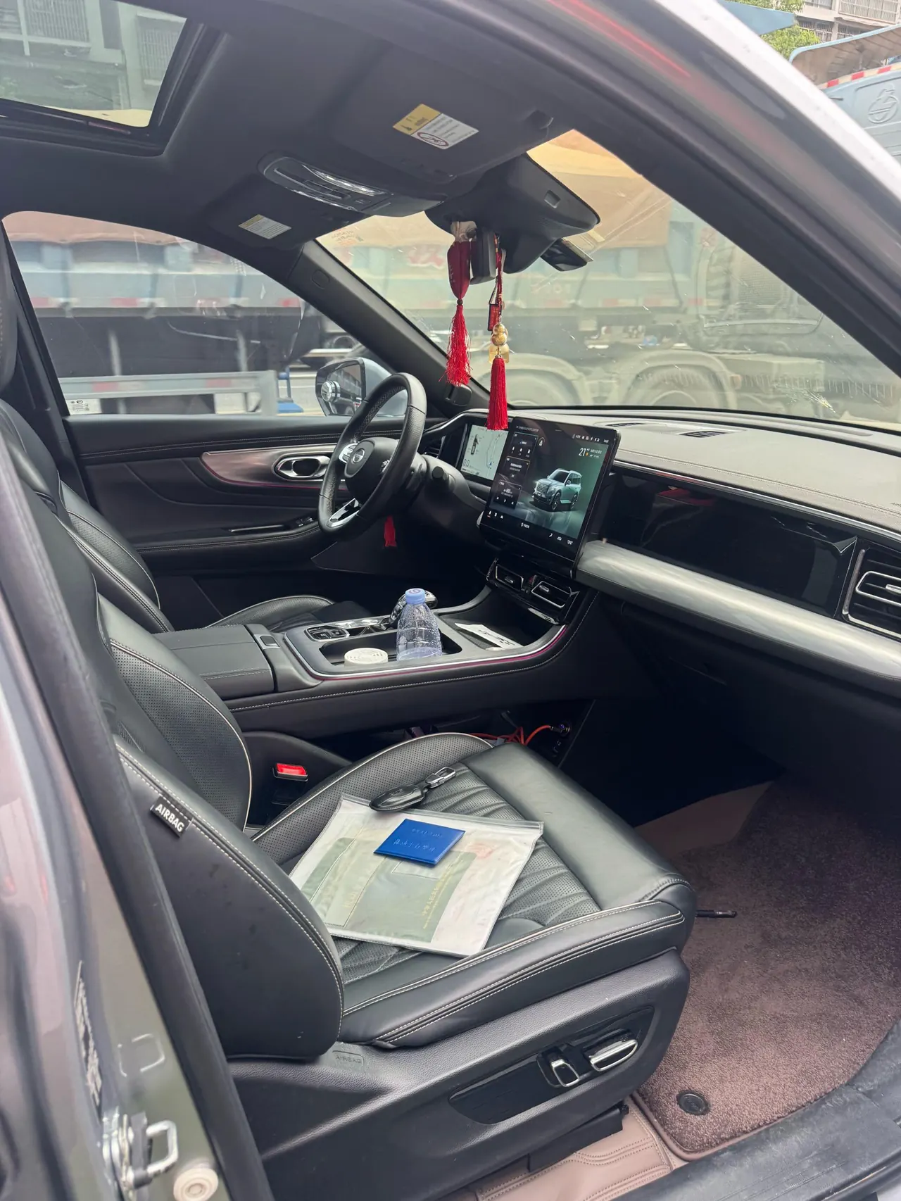 Chuanqi 2022 GS8 2.0TGDI Four-wheel Drive Extreme Edition Seven-seat Automatic Gear 8