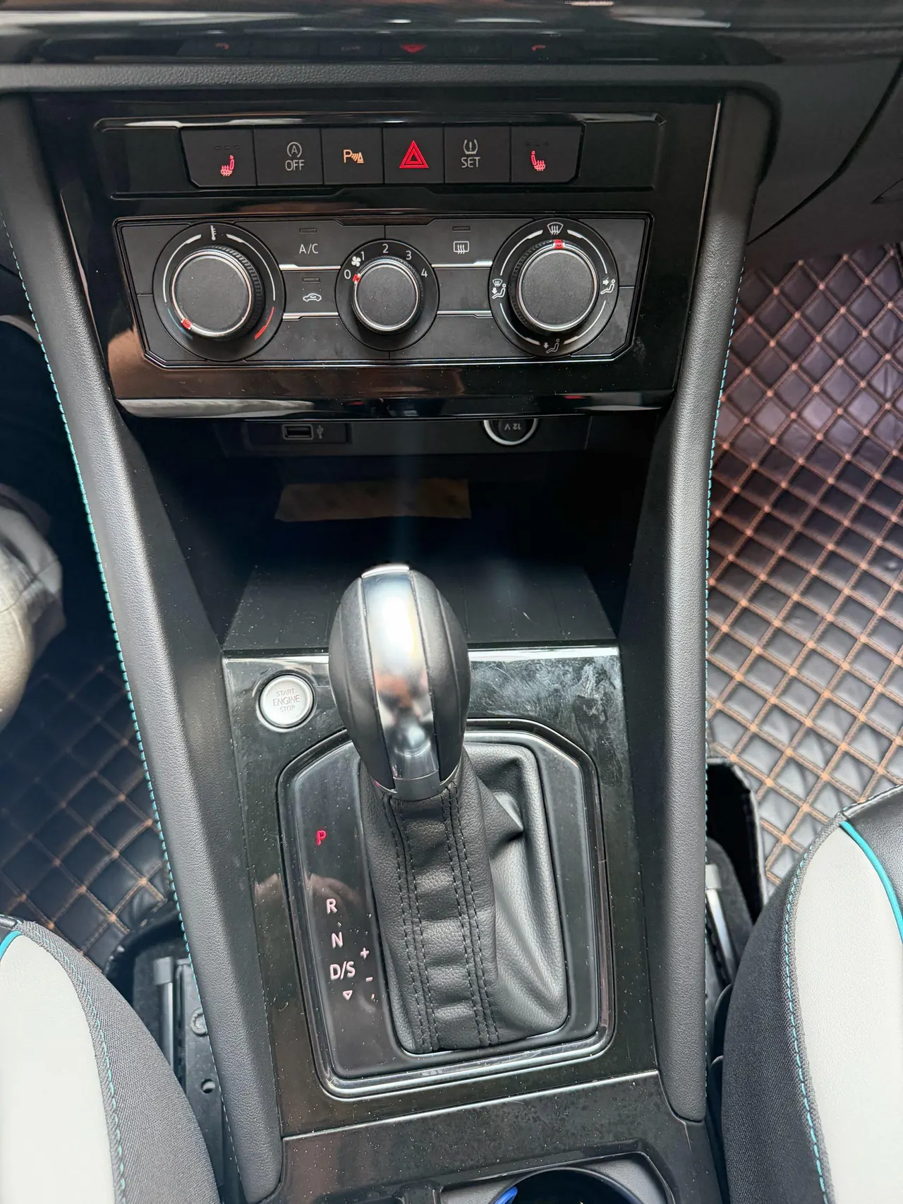 Jetta 2022 Jetta VS5 1.4TSI 280TSI high-gloss automatic transmission 11
