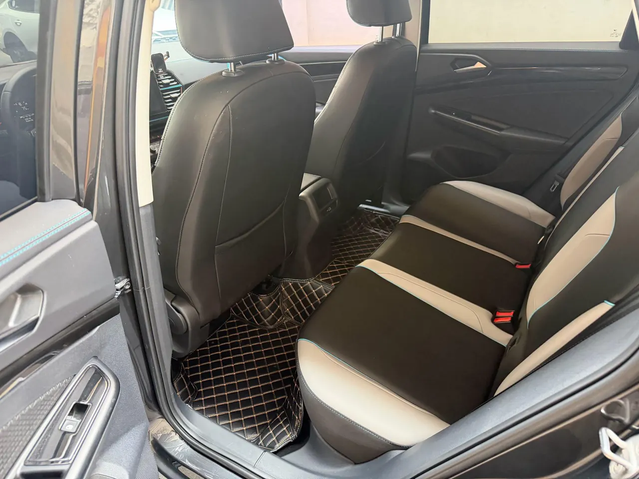 Jetta 2022 Jetta VS5 1.4TSI 280TSI high-gloss automatic transmission 8
