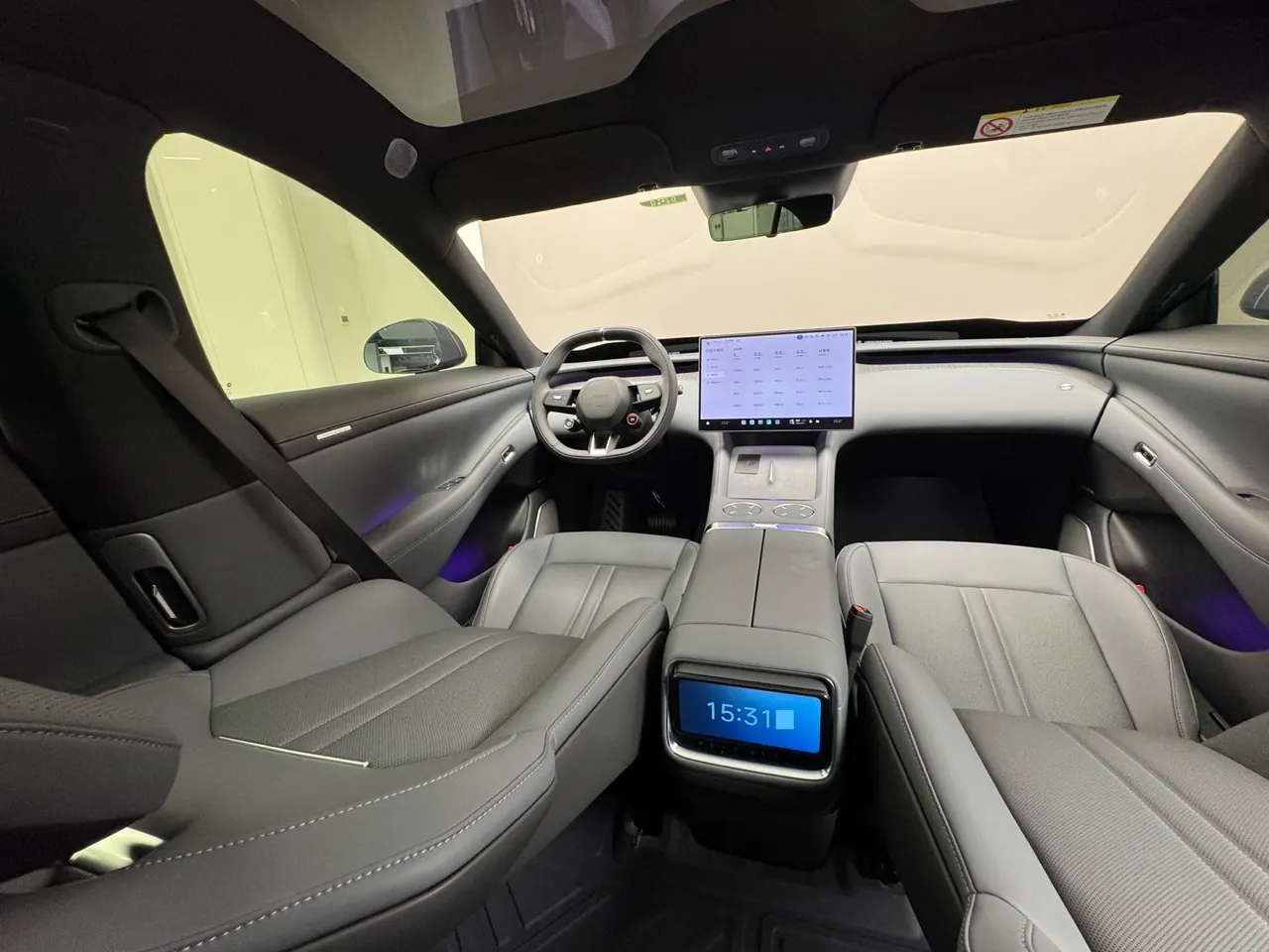 MI 2025 YU7 Long Endurance Four-wheel Drive Pro Edition Automatic Gear 11