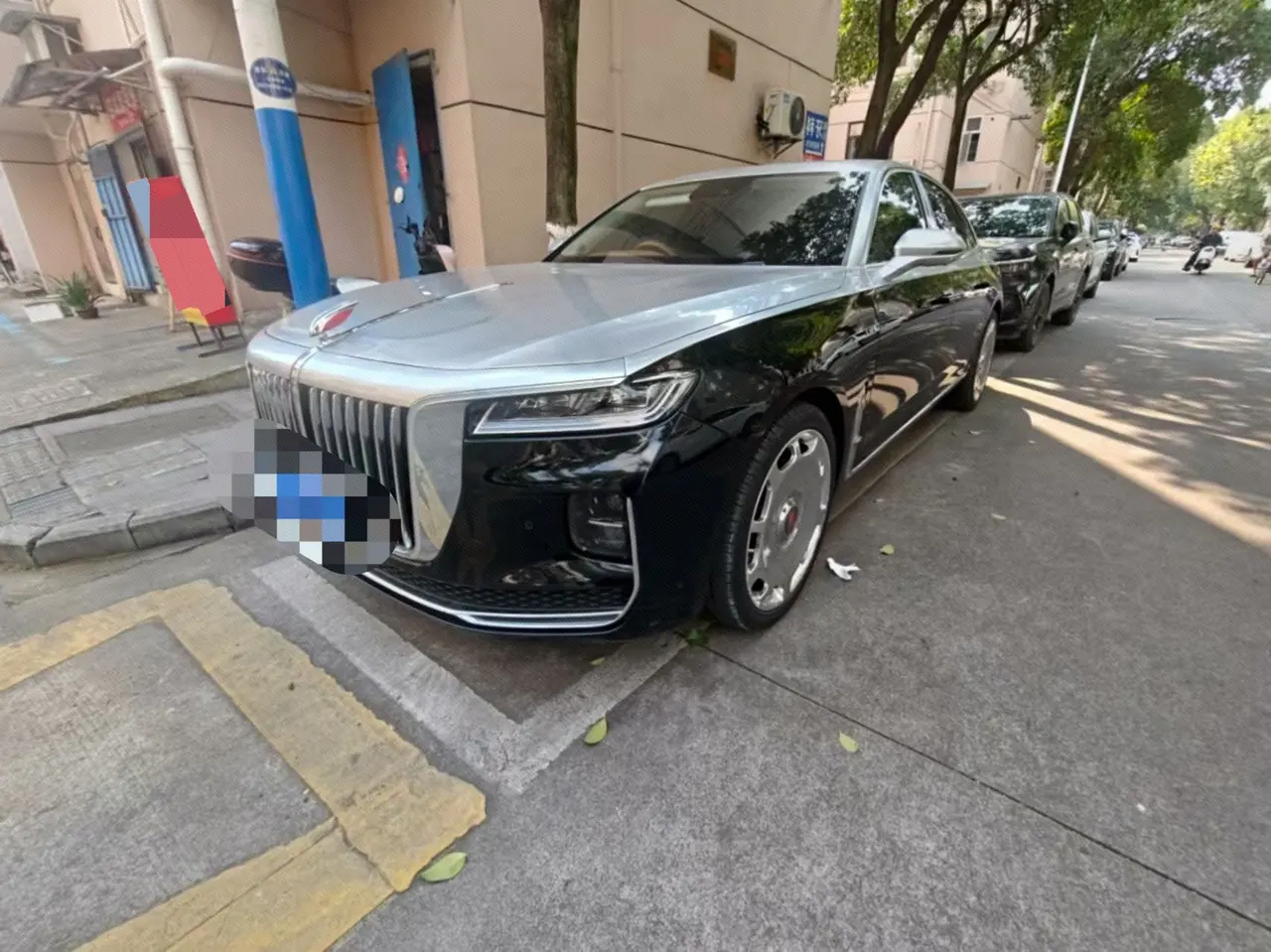 Open image lightbox: HongQi 2022 H9 48V 2.0T Zhilian Flag Edition Automatic Gear