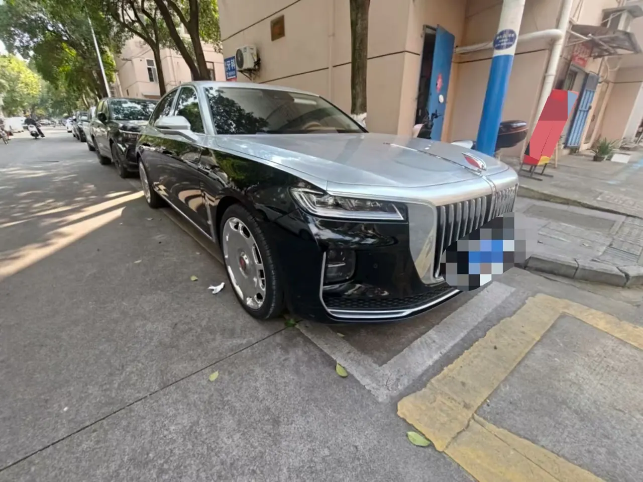 HongQi 2022 H9 48V 2.0T Zhilian Flag Edition Automatic Gear 2