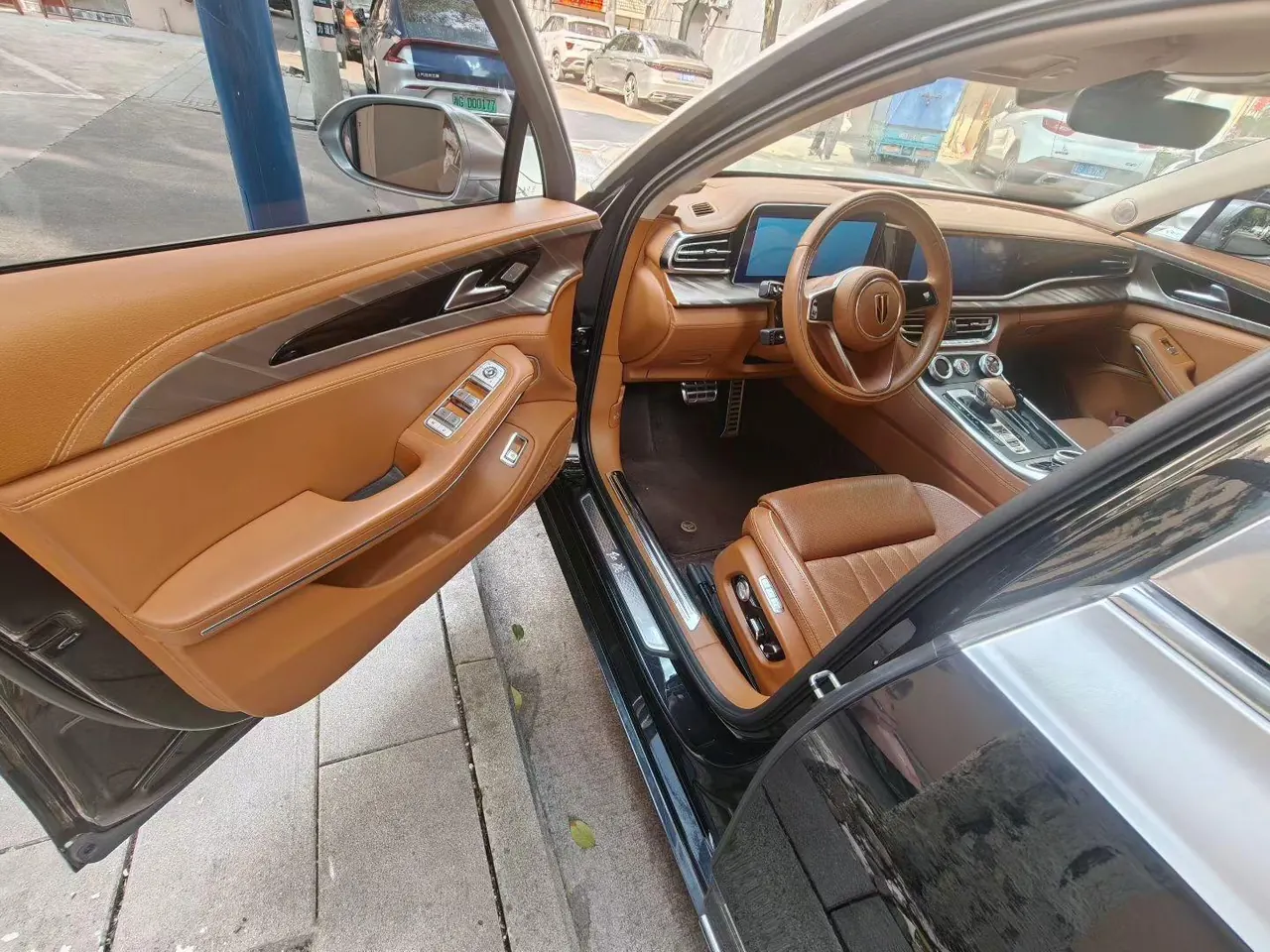 HongQi 2022 H9 48V 2.0T Zhilian Flag Edition Automatic Gear 3
