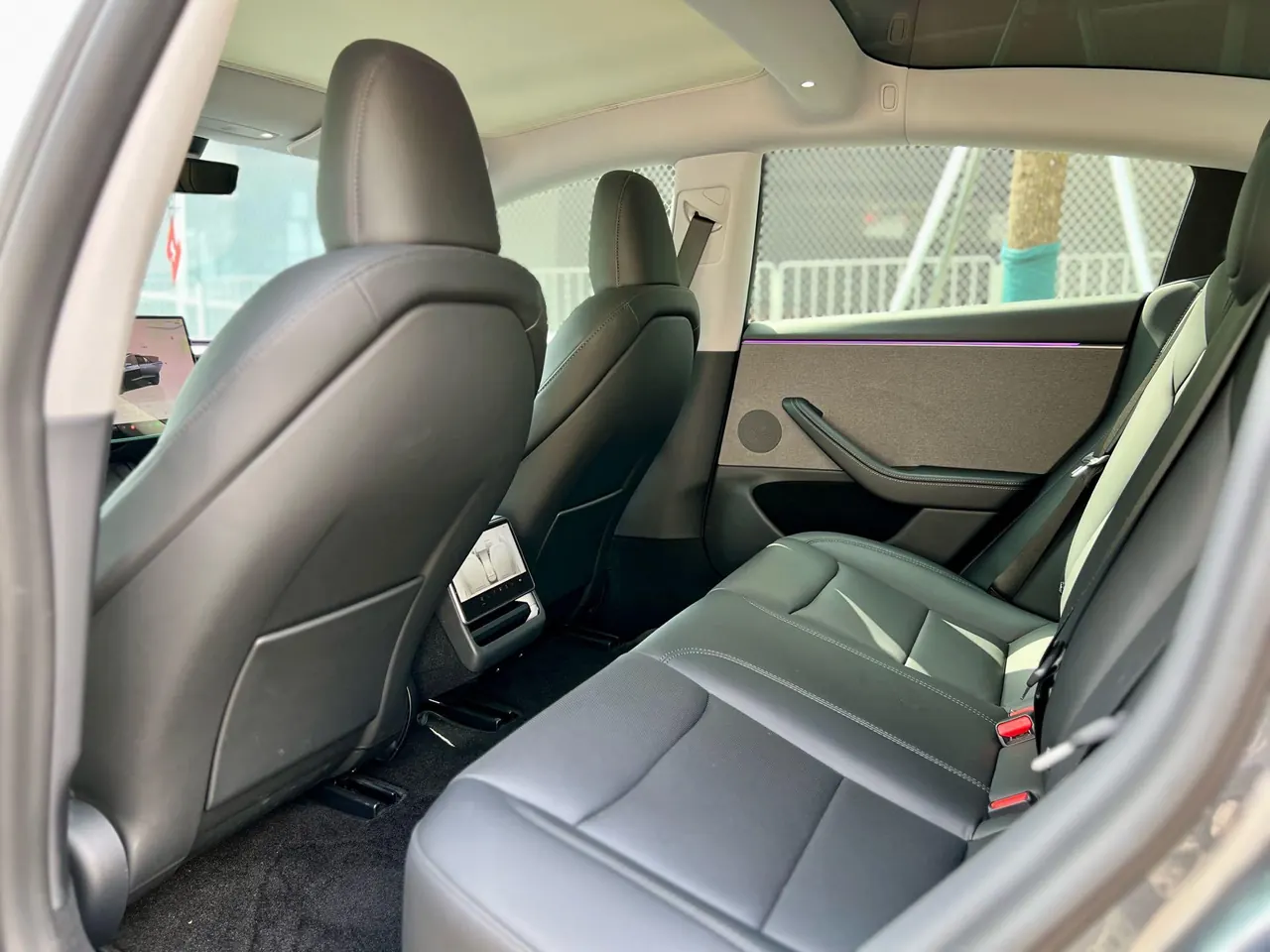 Tesla 2025 Model 3 rear-wheel drive version of automatic transmission 7