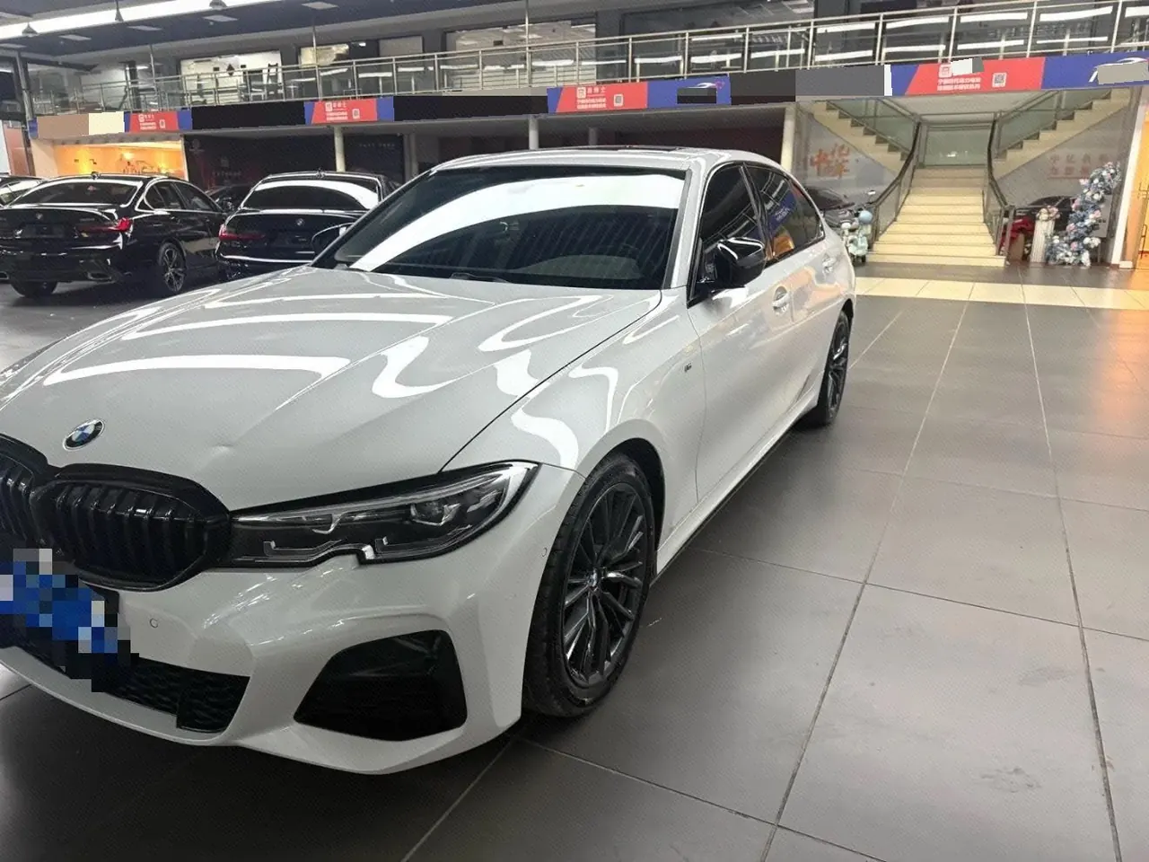 Open image lightbox: BMW 3 Series 2021 325Li 2.0T M Sports Obsidian Night Suit Automatic Gear