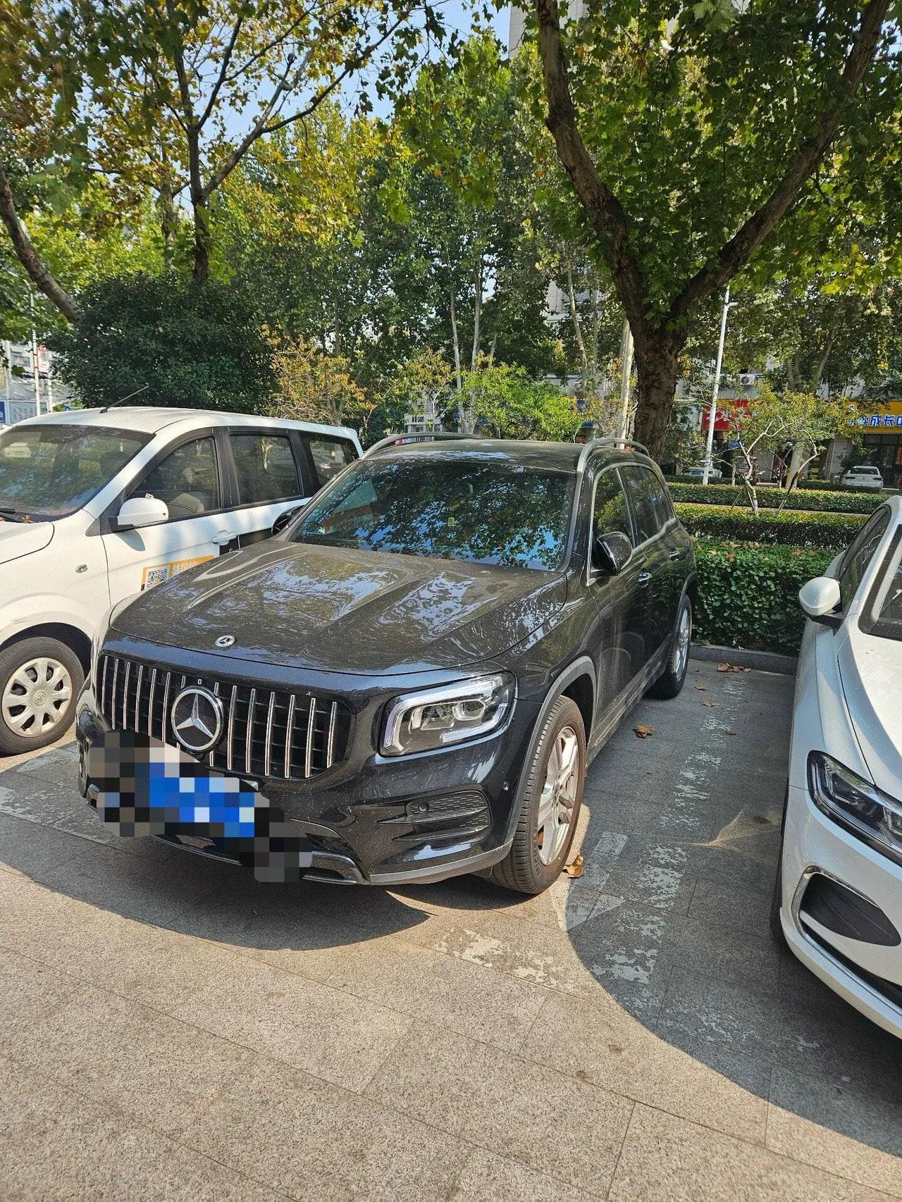 Open image lightbox: Mercedes Benz 2023 GLB 220 2.0T Dynamic Automatic
