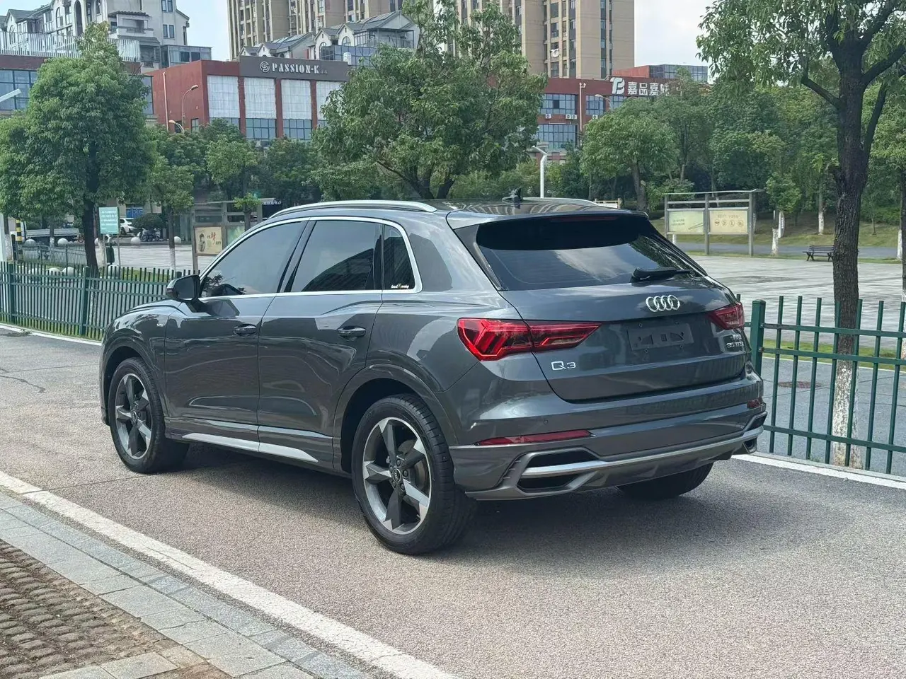 Audi 2022 Q3 1.4TFSI 35TFSI Fashion Dynamic Automatic 3