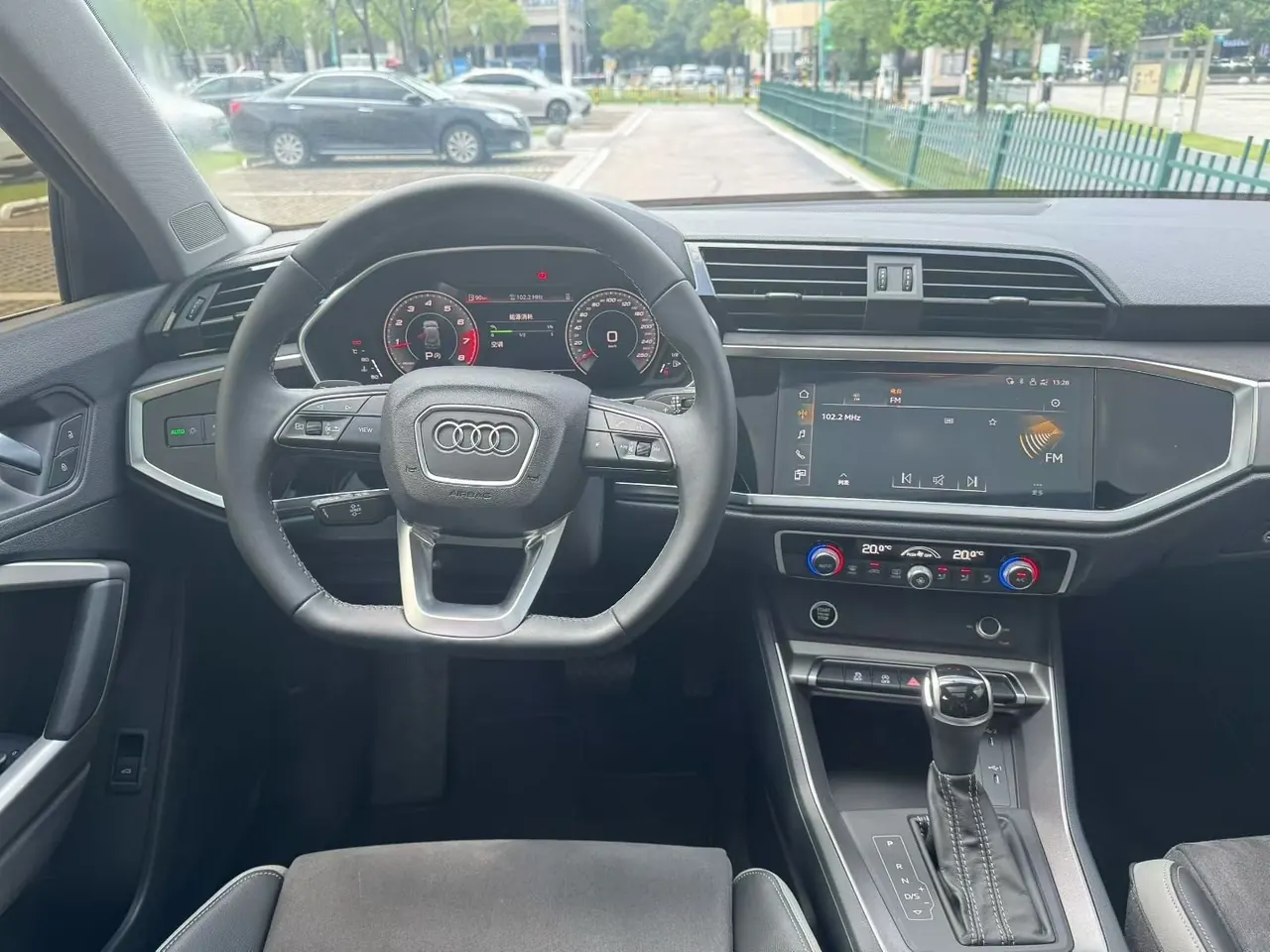 Audi 2022 Q3 1.4TFSI 35TFSI Fashion Dynamic Automatic 9