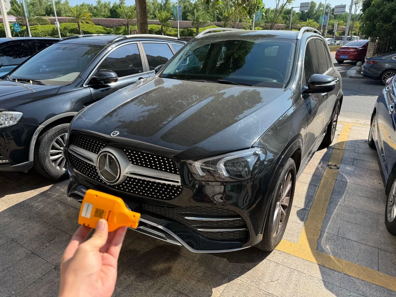 打开图片灯箱:Mercedes Benz GLE (Imported) 2022 GLE 350 4MATIC 2.0T Fashion Automatic Gear