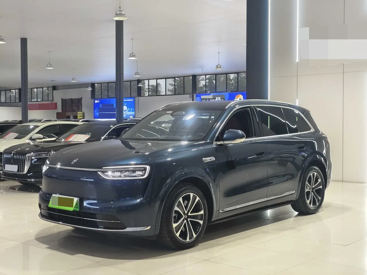 Открыть галерею: AITO 2026 AITO M7 extended range Pro 4-wheel drive version 5-seat automatic gear