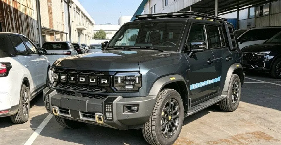 Open image lightbox: Jetour 2026 Traveler C- DM 1.5T 211km XWD Huawei Gankun Zhijia Automatic Transmission