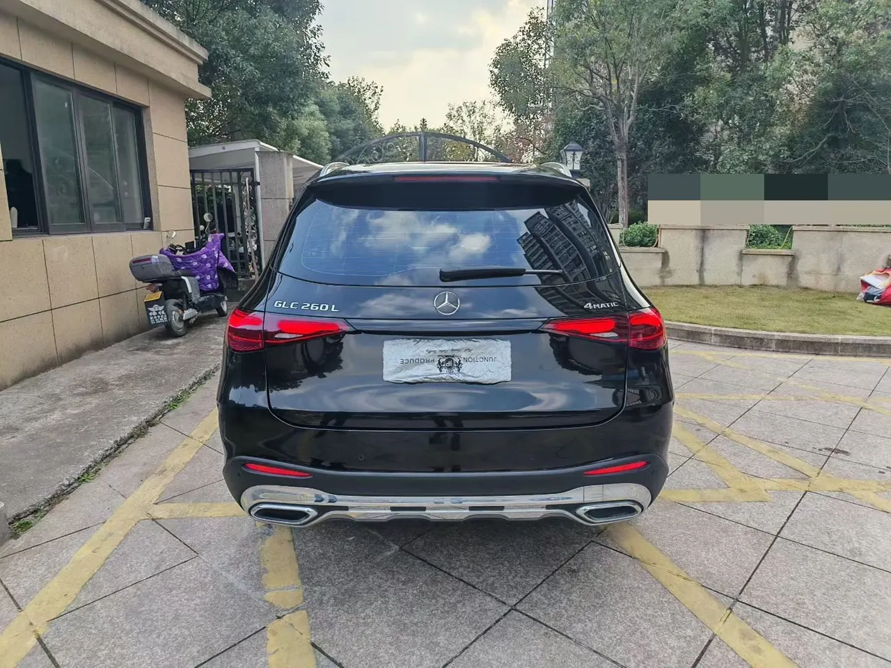 Mercedes Benz 2023 GLC 260 L 4MATIC 48V 2.0T Luxury 7-seat Automatic Gear 8