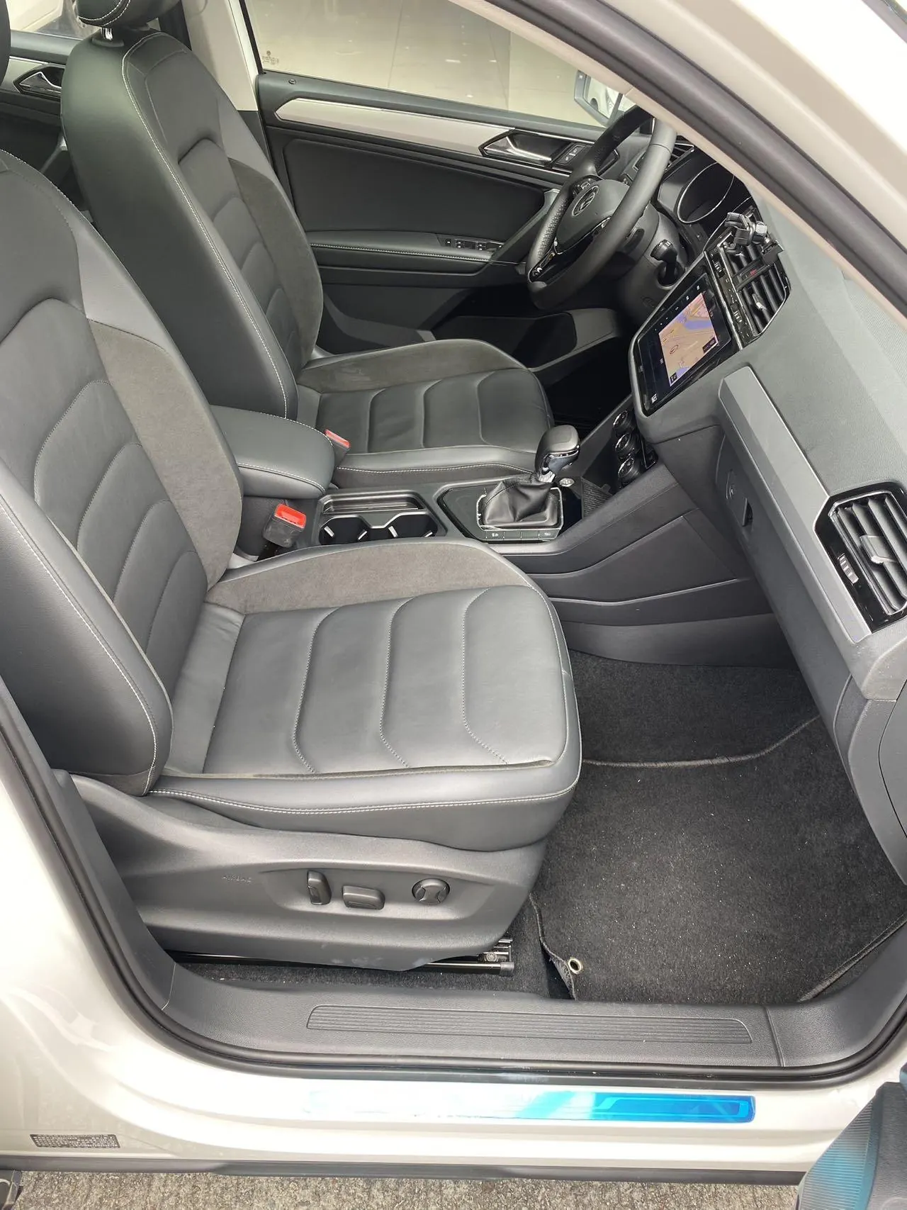 Volkswagen 2021 Tiguan L 2.0TSI 330TSI Two-Drive Smart Edition Automatic Gear 11