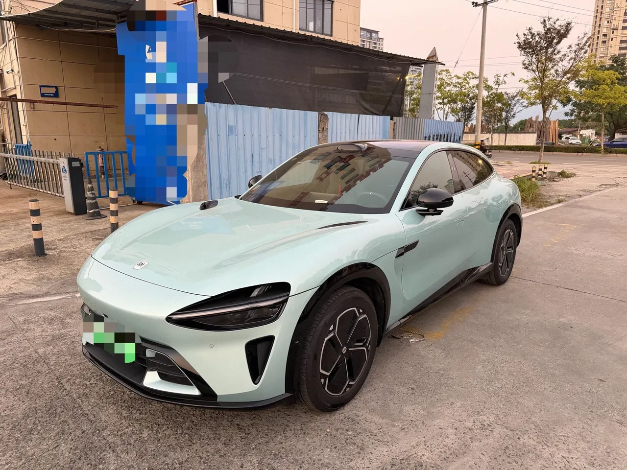 Открыть галерею: MI 2025 YU7 Long Endurance Rear Drive Automatic Gear