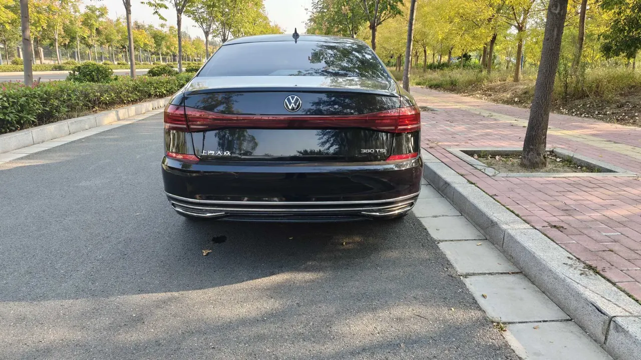 Volkswagen 2025 Passat 2.0TSI 380TSI Subut Longteng Edition Automatic Gear 5
