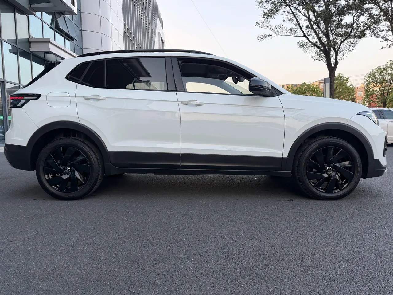 Volkswagen 2026 Tuyue Xinrui 1.5TSI 300TSI Sharp Enjoy Edition Automatic Gear 4