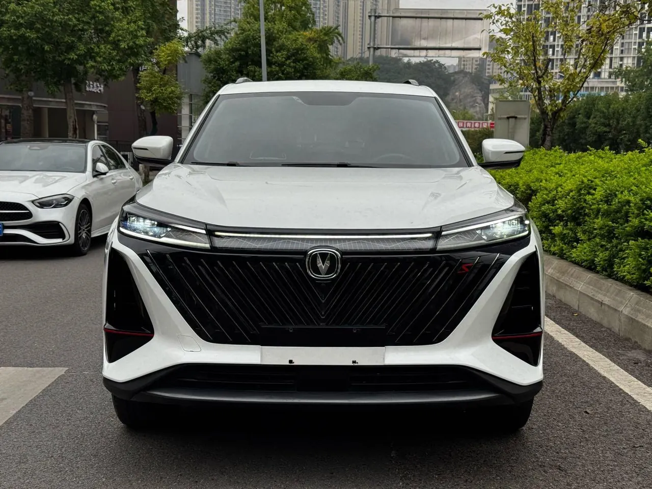 ChangAn 2022 CS75 PLUS 2.0T Honorable Automatic Gear 2