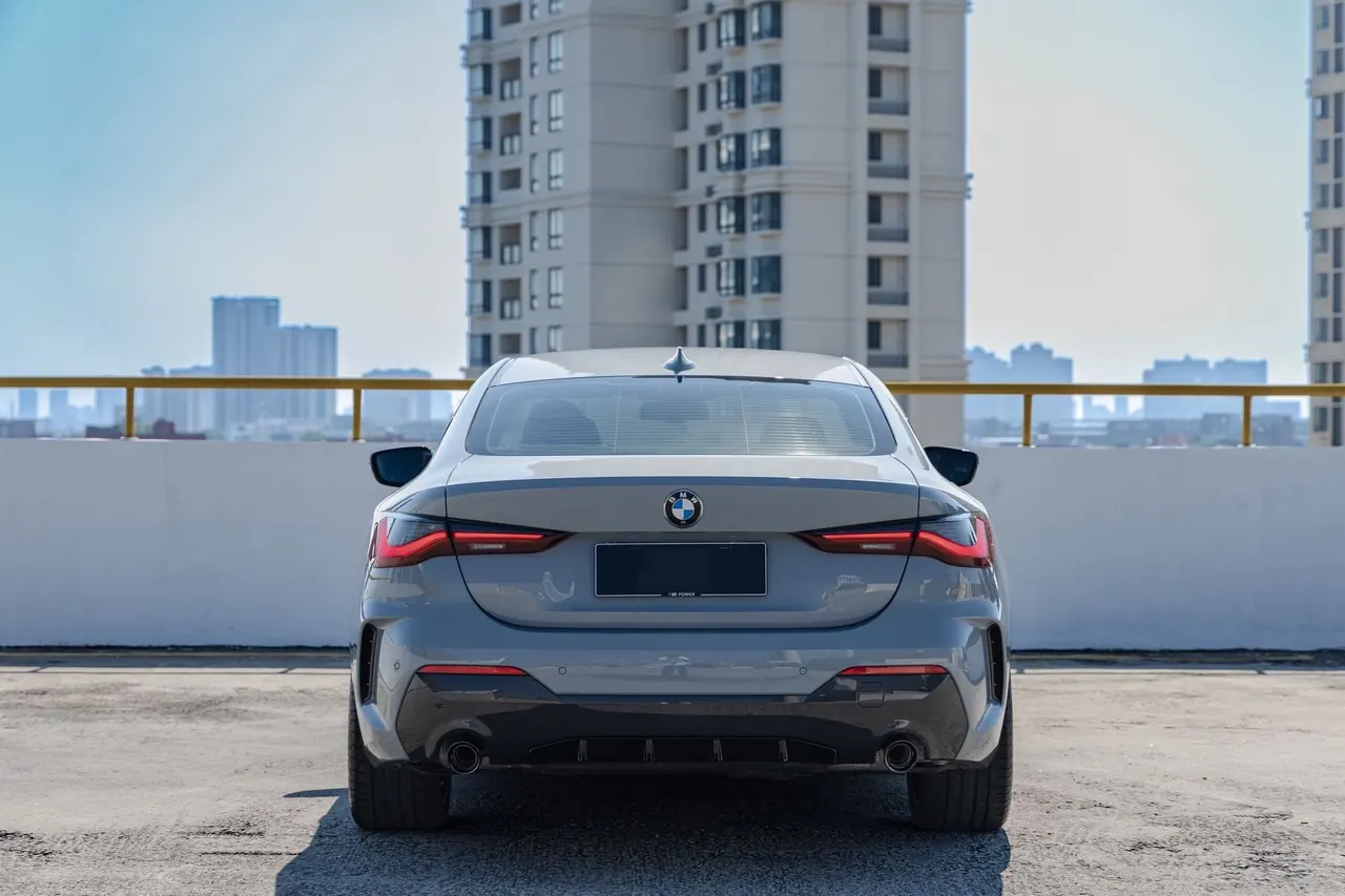 BMW 4 Series (Imported) 2022 425i Coupe 2.0T M Sports Obsidian Night Suit Automatic Gear 10
