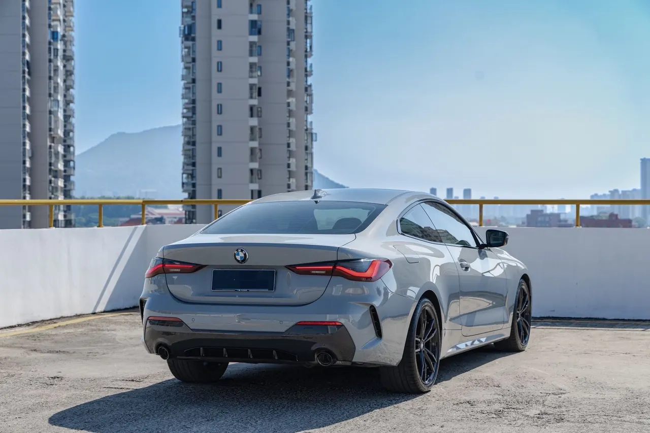 BMW 4 Series (Imported) 2022 425i Coupe 2.0T M Sports Obsidian Night Suit Automatic Gear 9